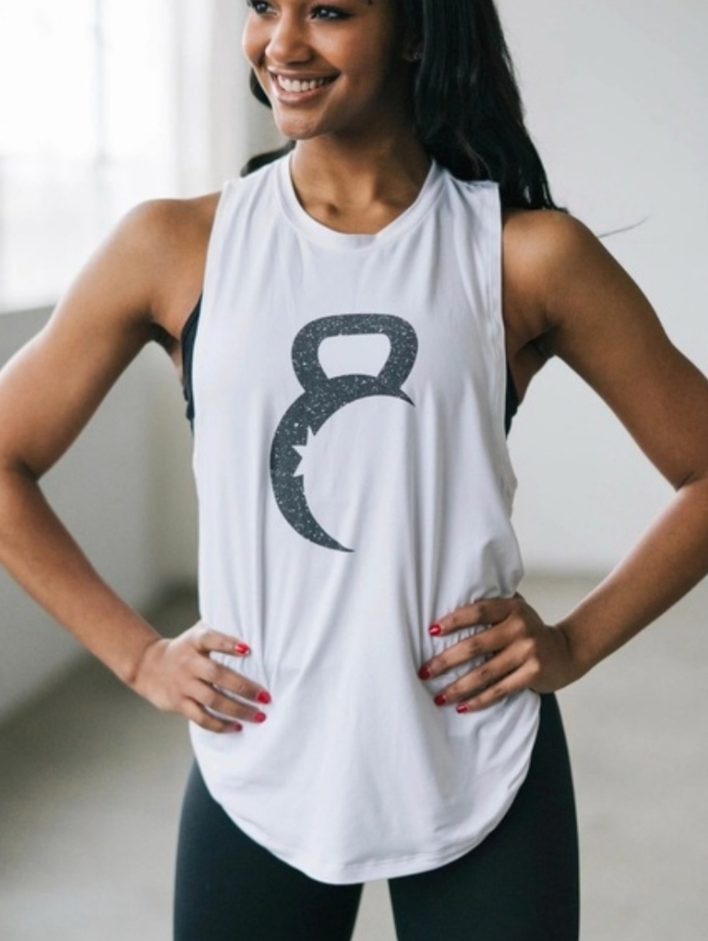Zyia Active White Black Kettle Moon Logo Crewneck Pullover Tank Top Size M